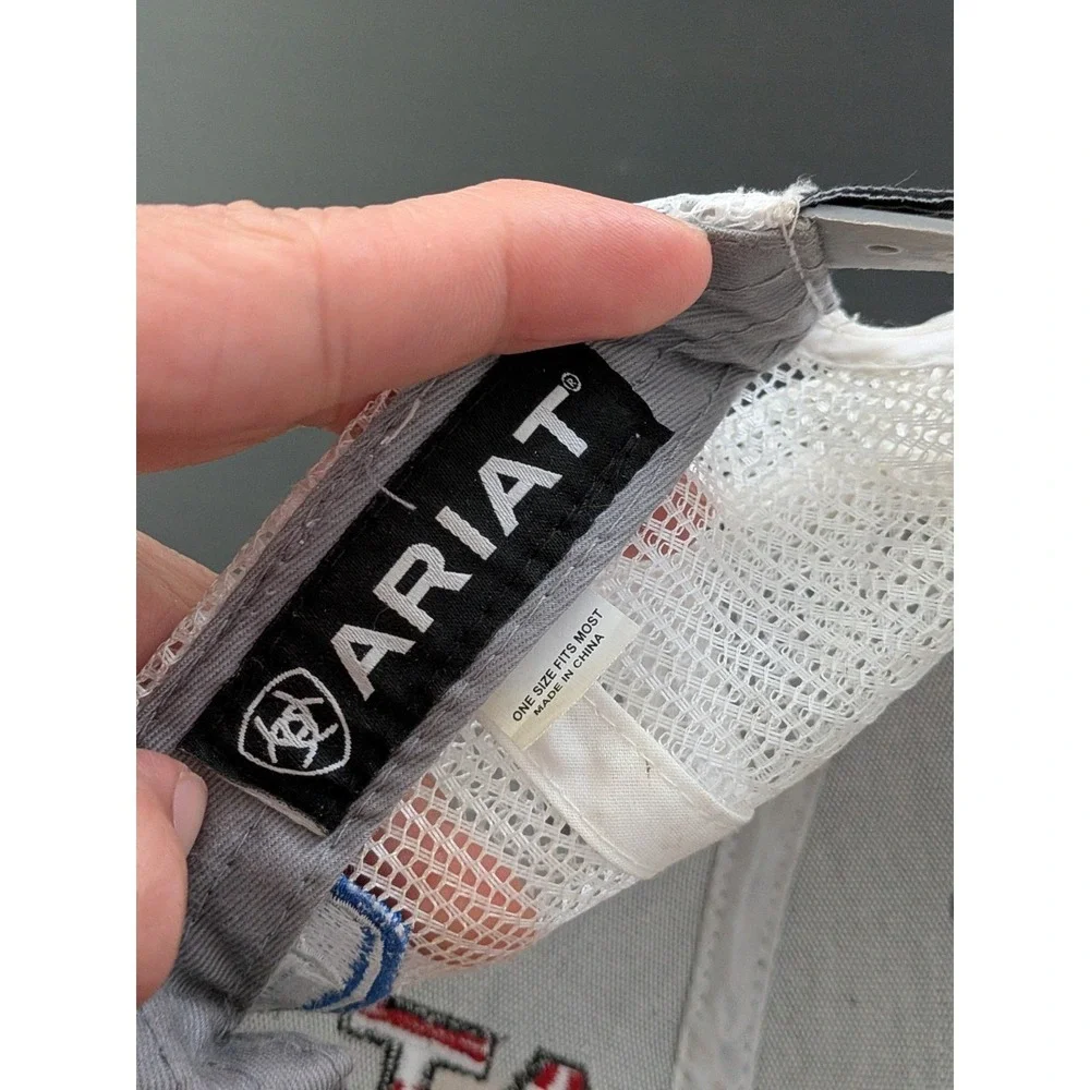 Ariat Flag Logo Mesh Back Trucker Hat Gray White‎ OSFM